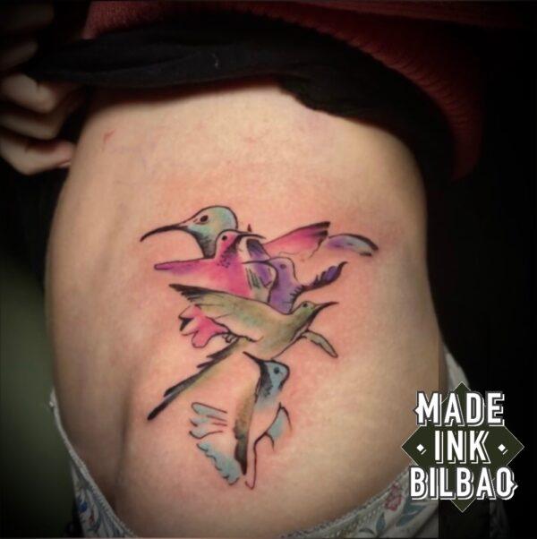 tatuaje colibris a color