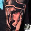 tatuaje antebrazo astronauta espacio