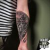 tatuaje cover antebrazo gladiador