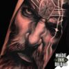 tatuaje antebrazo dios Odin