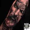 tatuaje antebrazo dios Odin