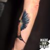 tatuaje antebrazo golondrina