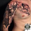 tatuaje arcangel mapa brujula pajaro